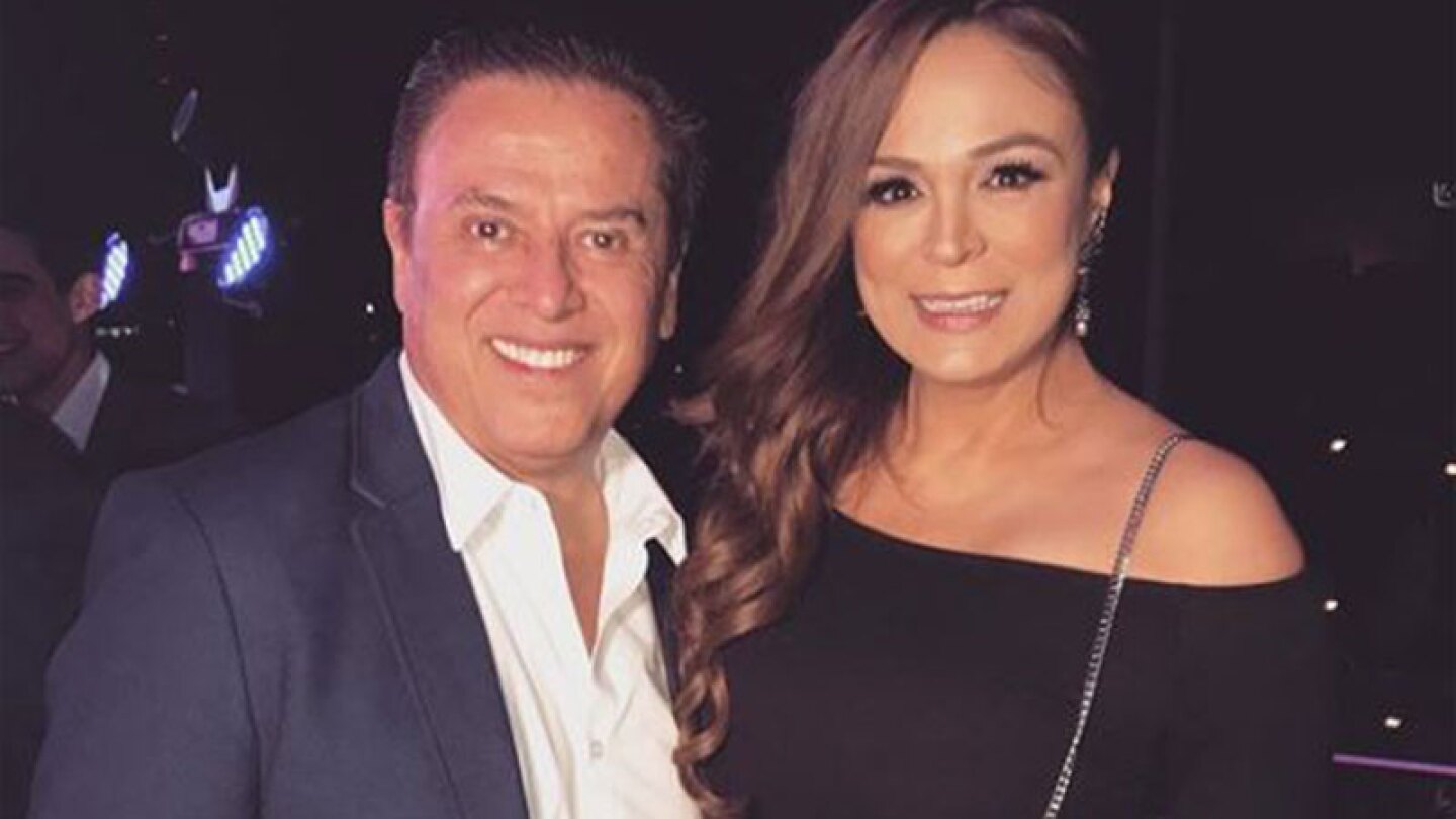 Mario Bezares y Brenda Bezares.