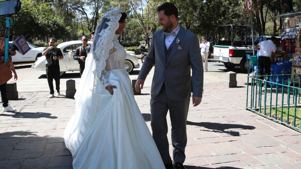 Aleida Núñez boda por la iglesia