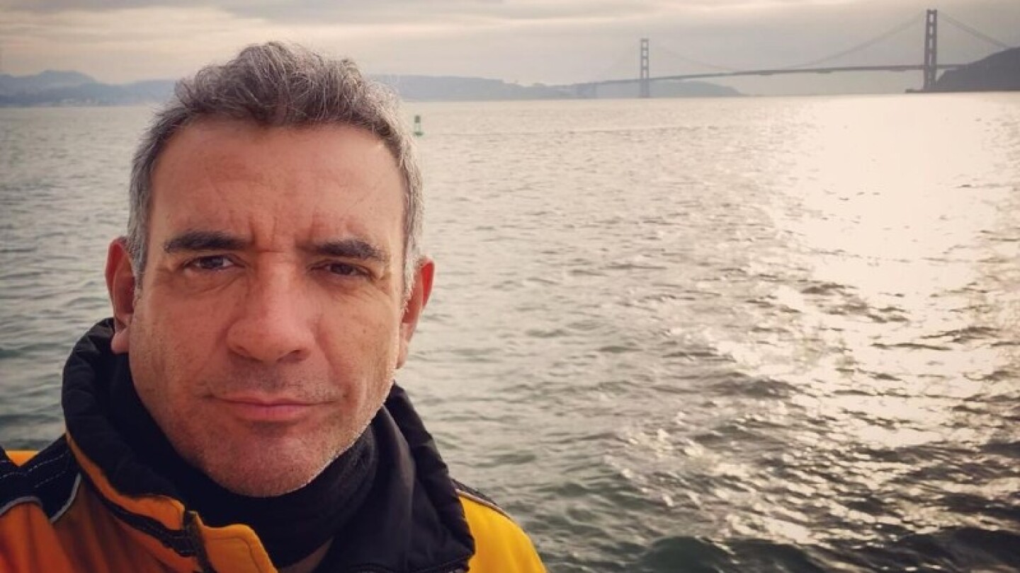Héctor Sandarti de luto por pérdida