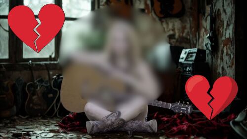 La cantante acaba de revelar que vivió una dolorosa ruptura sentimental.
