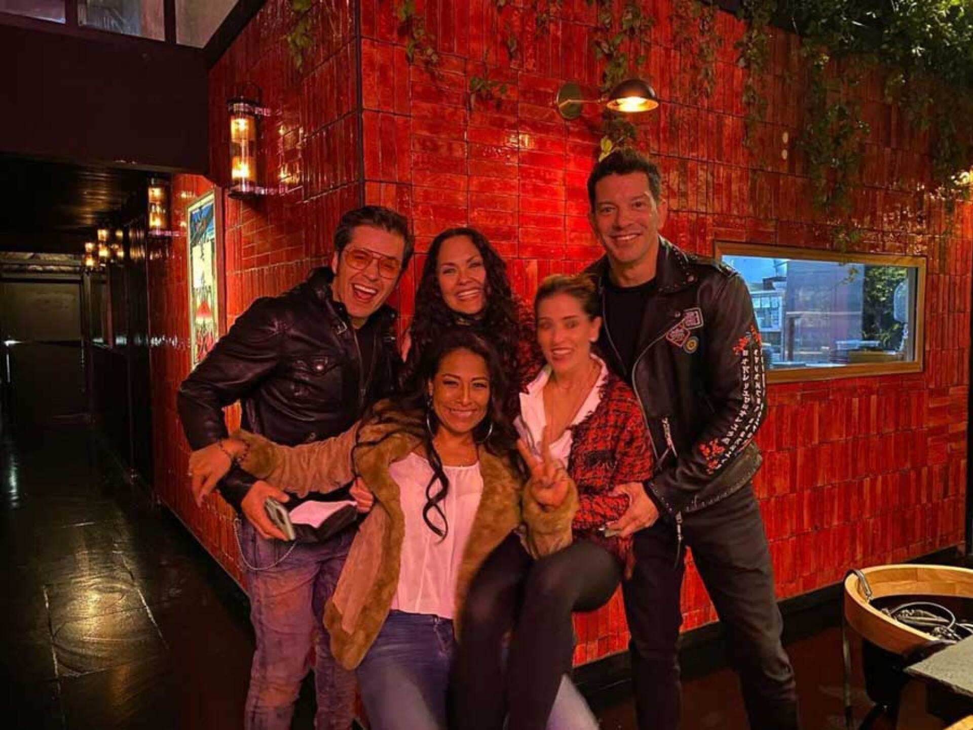 Yahir se reencuentra con amigos de La Academia después de 20 años