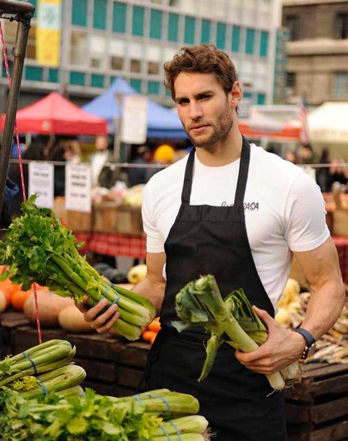 Franco Noriega cantando video MasterChef