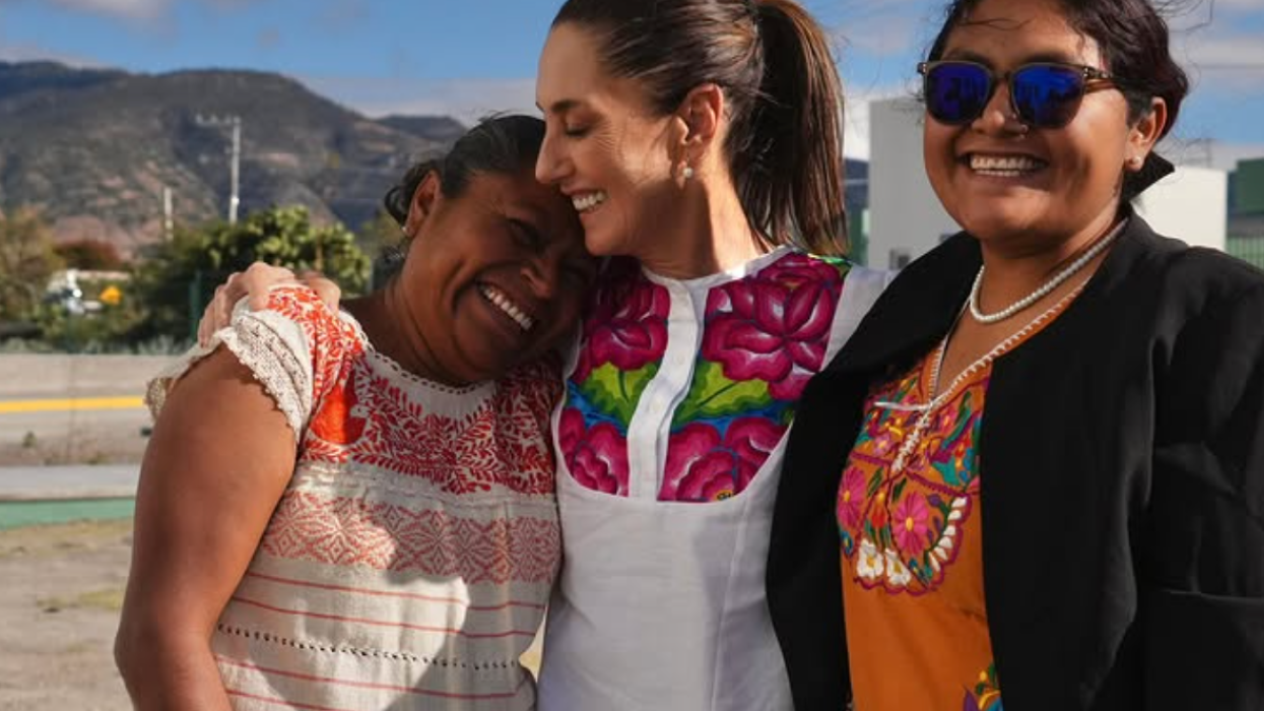 Claudia Sheinbaum, presidenta de México, destaca por su gran elegancia y sencillez.