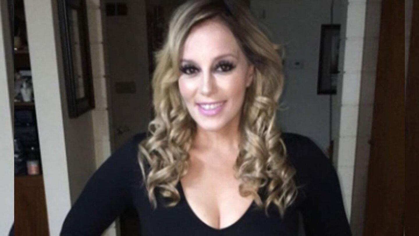 Rosie Rivera reaparece tras haber dado a luz.