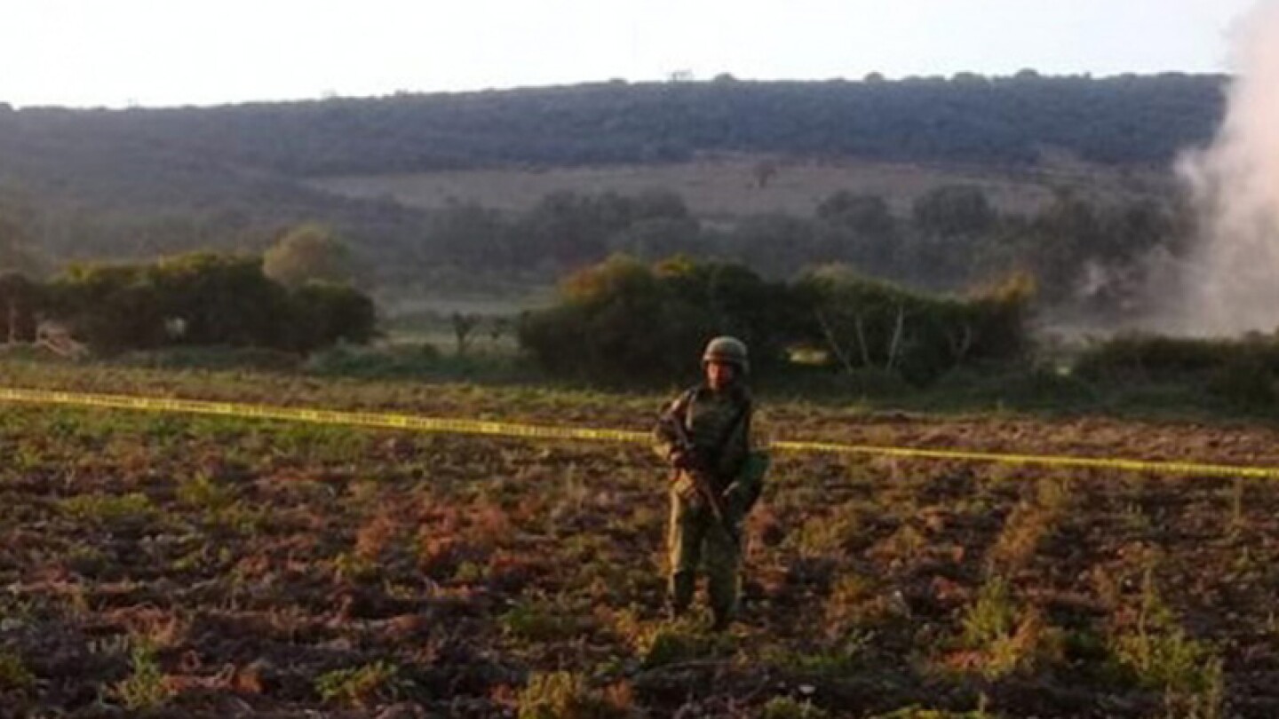 Reportan fuga en ducto de Pemex en Hidalgo