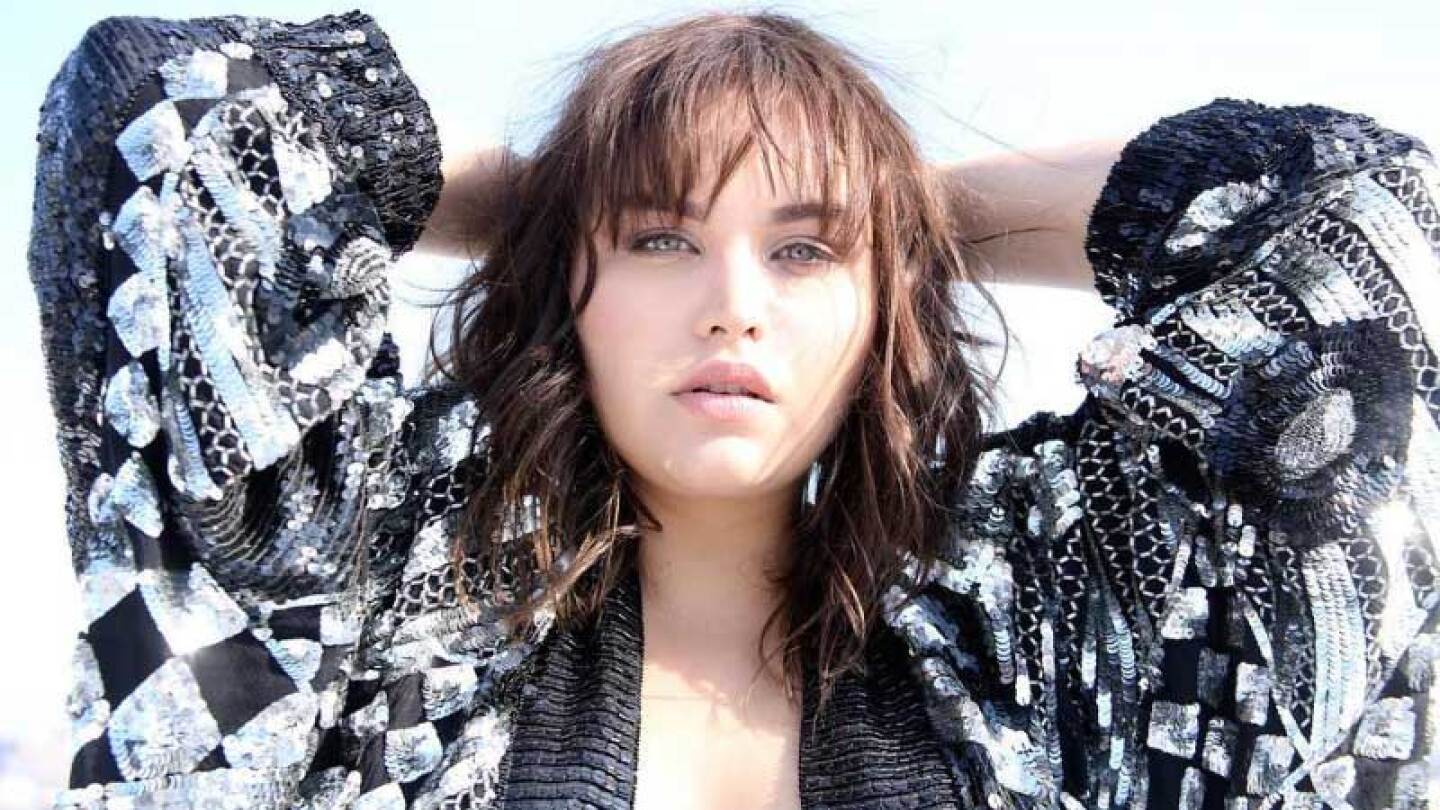 Estefanía Villareal luce irreconocible