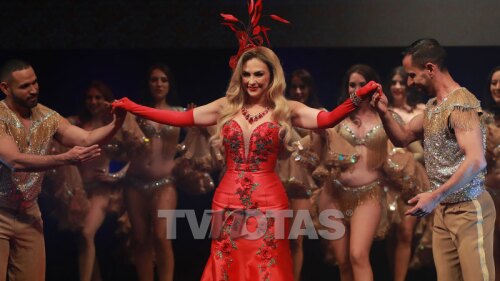 Aracely Arámbula en Perfume de Gardenia