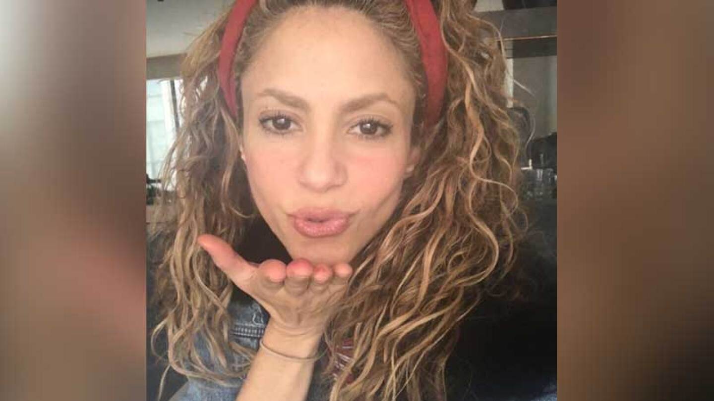 Shakira enamoró con la interpretación de una canción de Jorge Negrete.