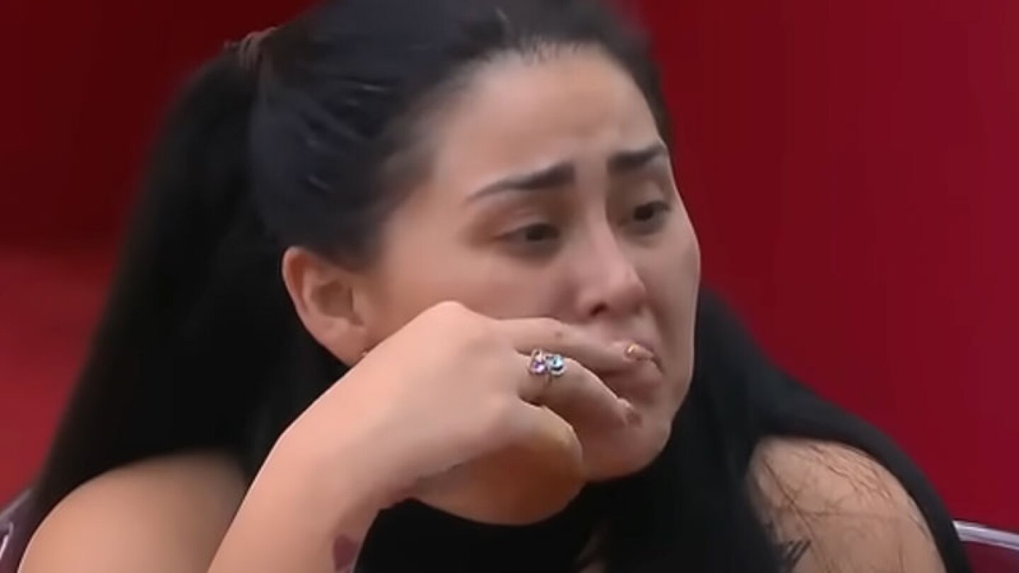 Gomita llorando en La casa de los famosos México