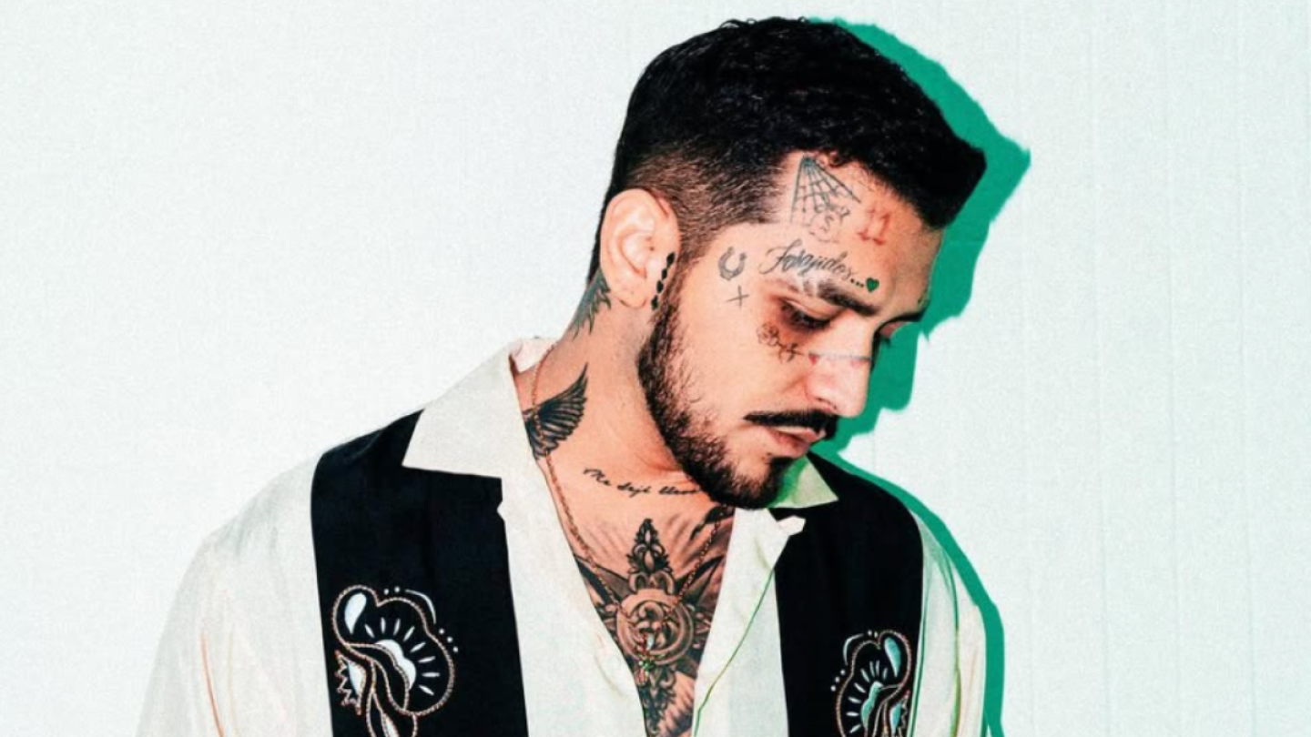 Christian Nodal cambia su aspecto físico ¿por Ángela Aguilar?