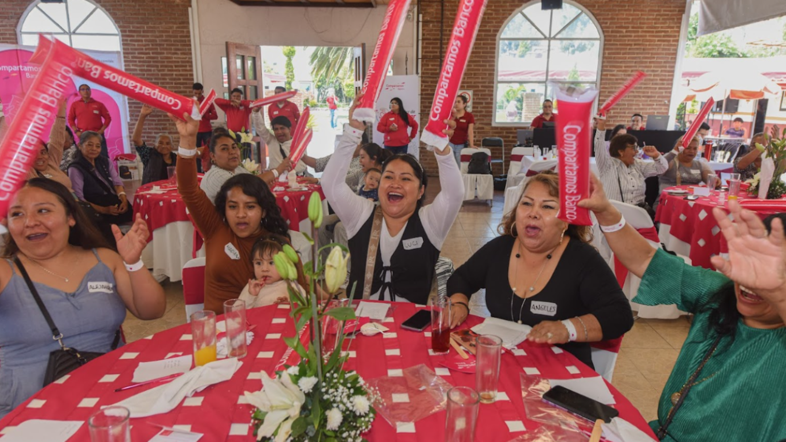 Encuentros de Comités de Compartamos Banco