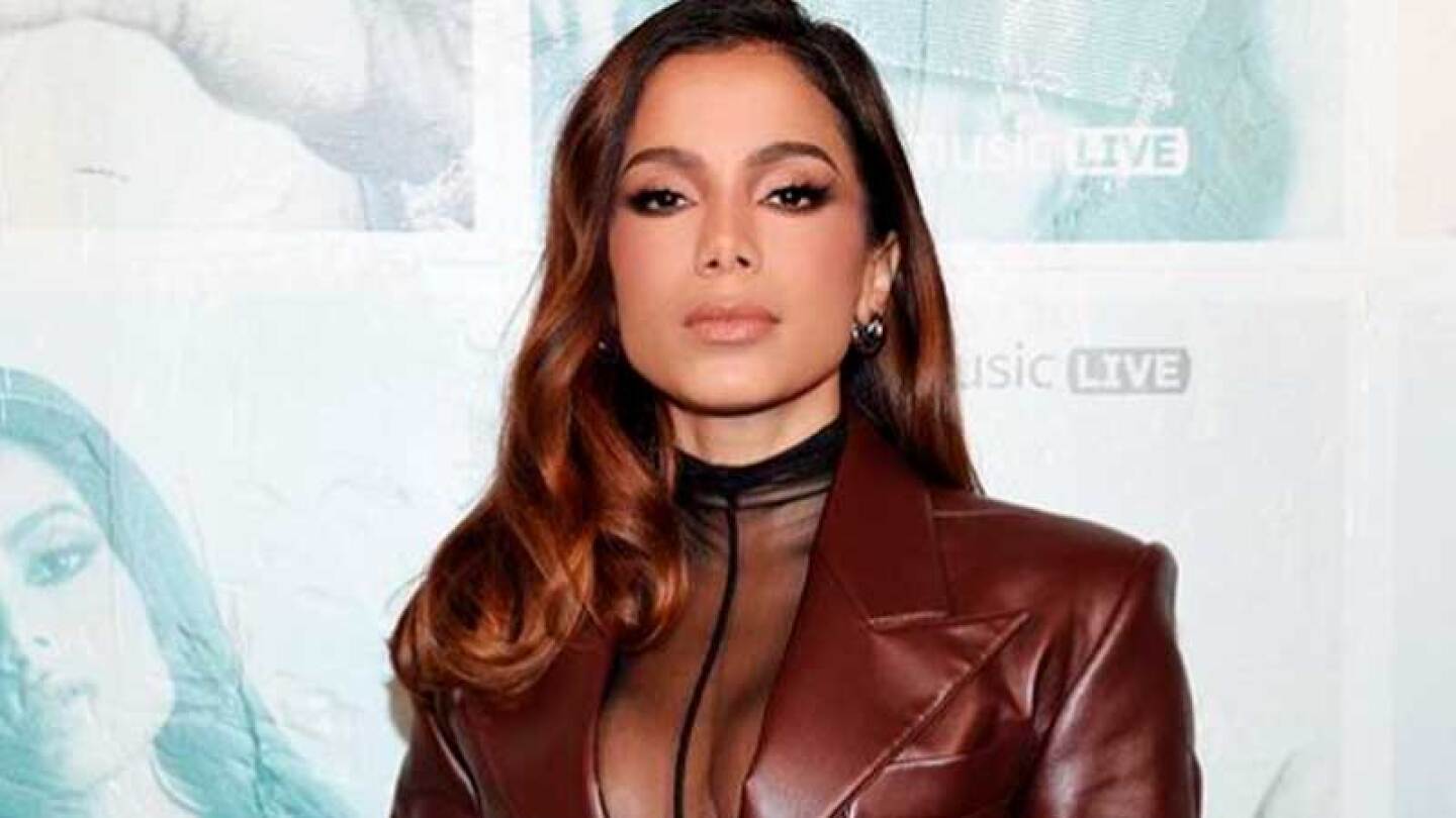 Anitta estalla contra su sello discográfico en el Día Internacional de la Mujer