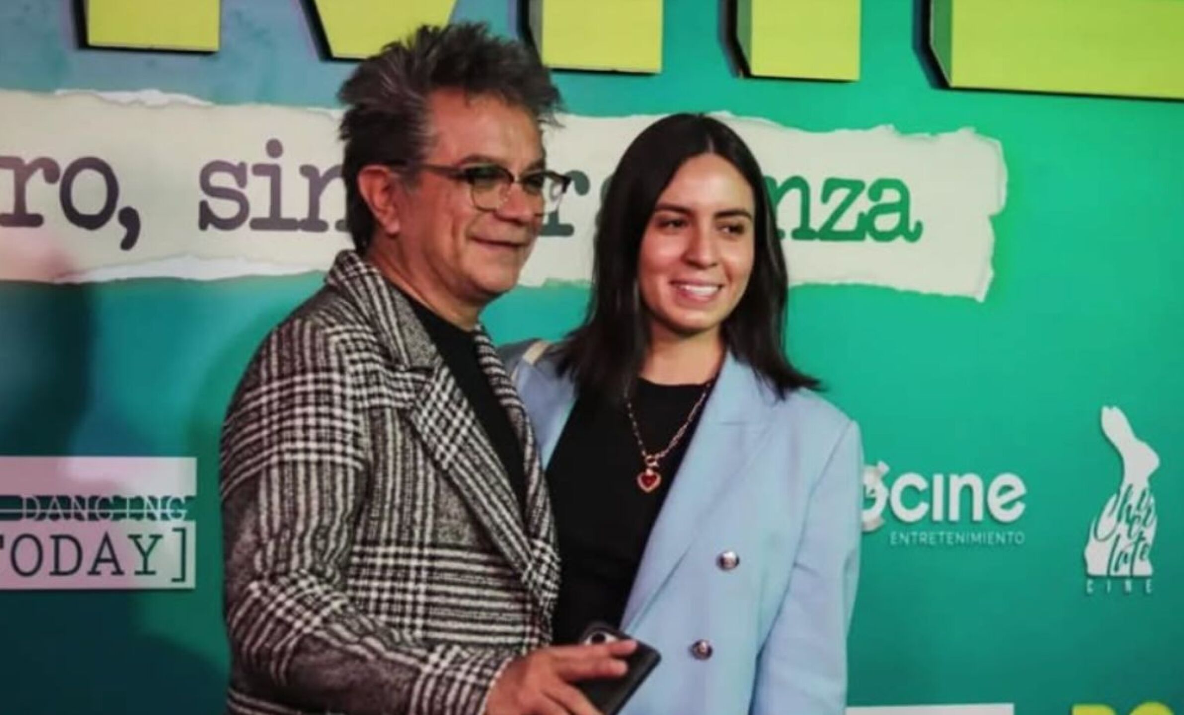 Freddy Ortega y su esposa