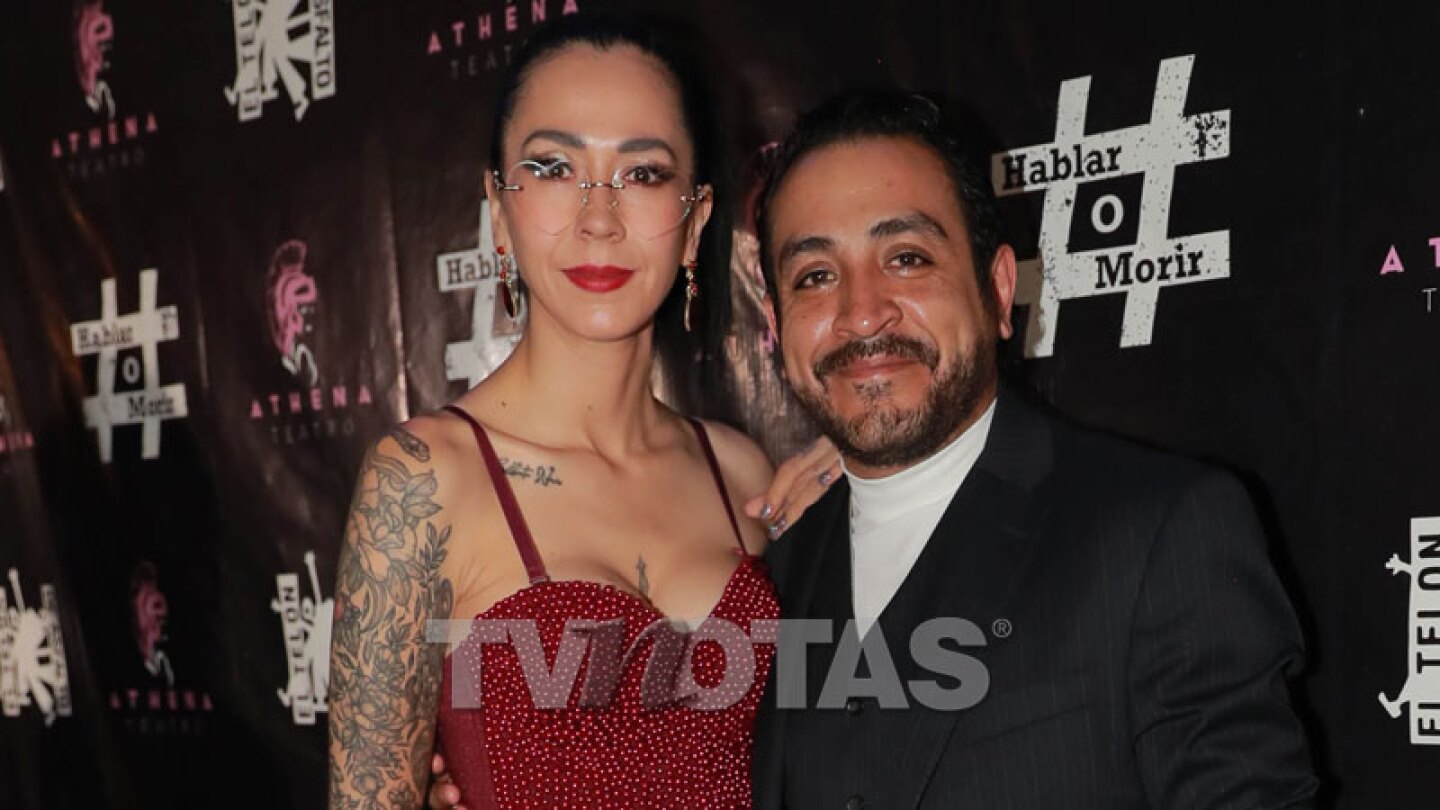 Luis Fernando Peña y su esposa Ali en el estreno de Hablar o morir