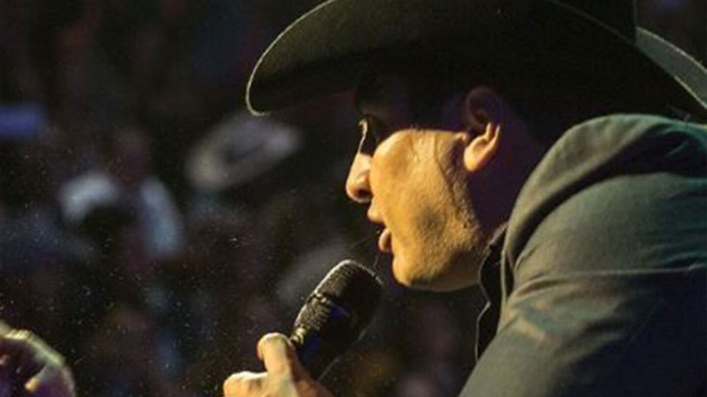 Julión Álvarez ya no tiene músicos.