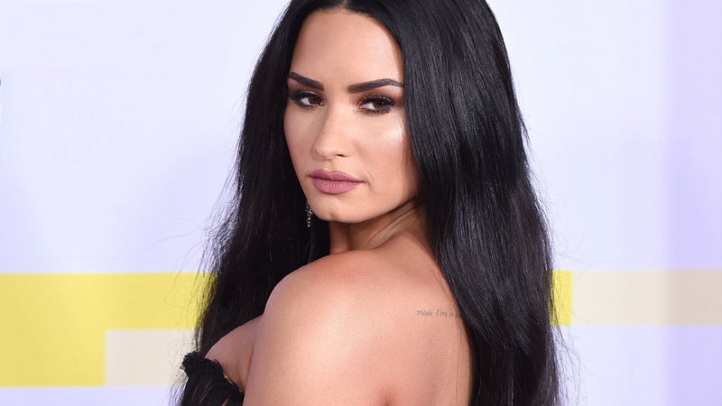 Demi anuncia que visitará México con esta sexy foto