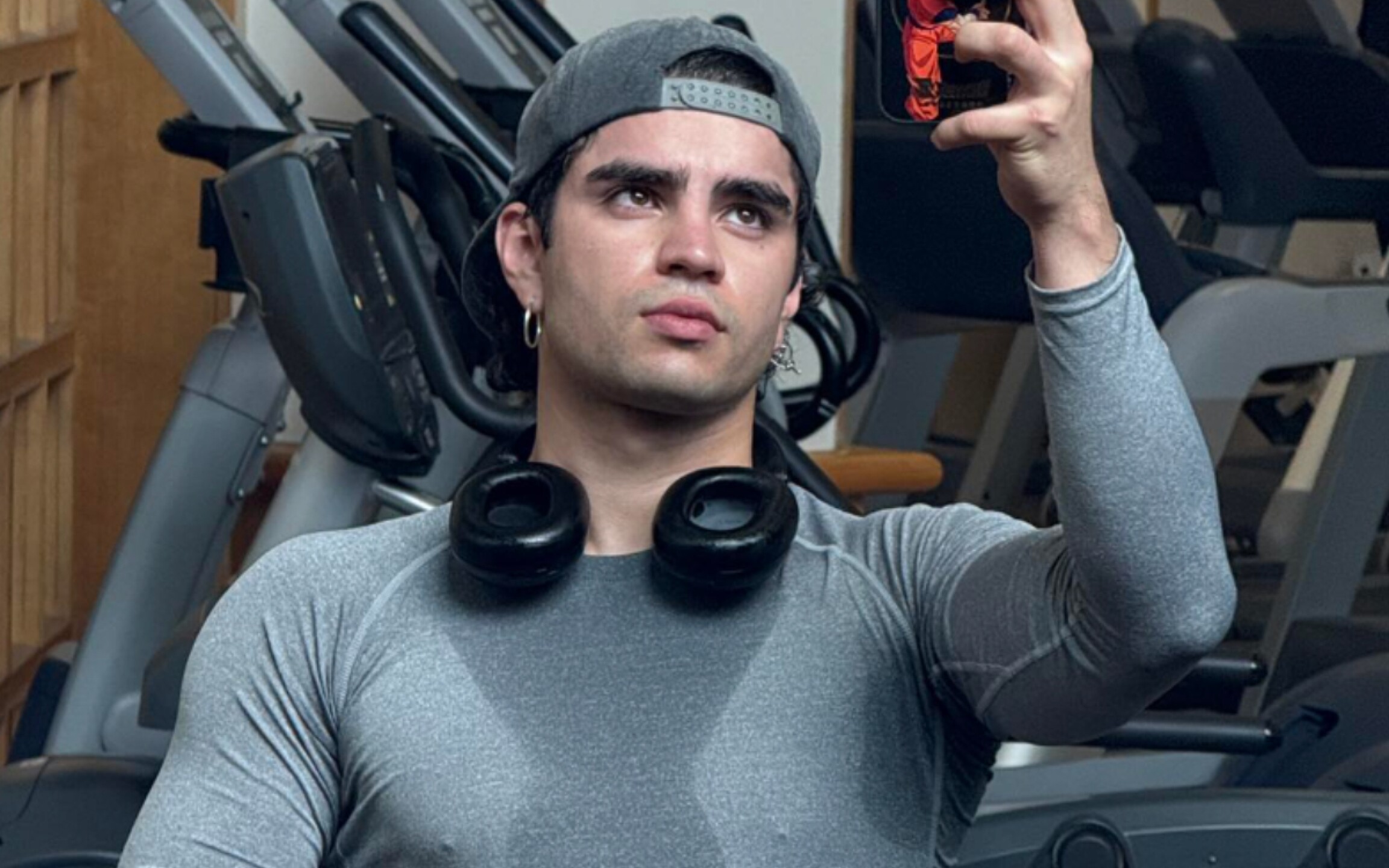 Yeri MUA y Aaron Mercury