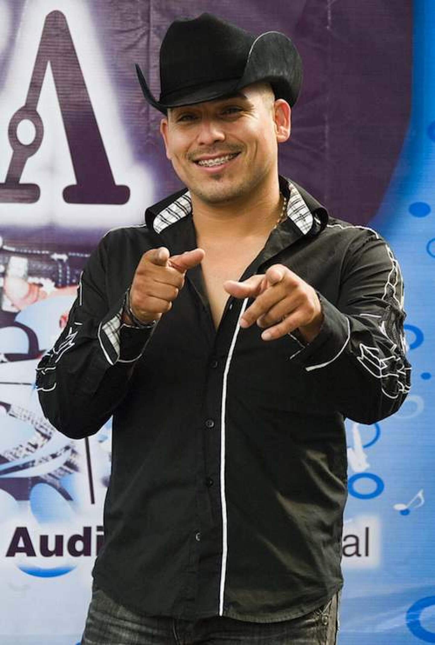 Espinoza Paz No Pierde La Sencillez espinoza-paz-no-pierde-la-sencillez