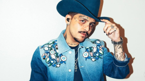 Christian Nodal habla de su proceso para quitarse los tatuajes