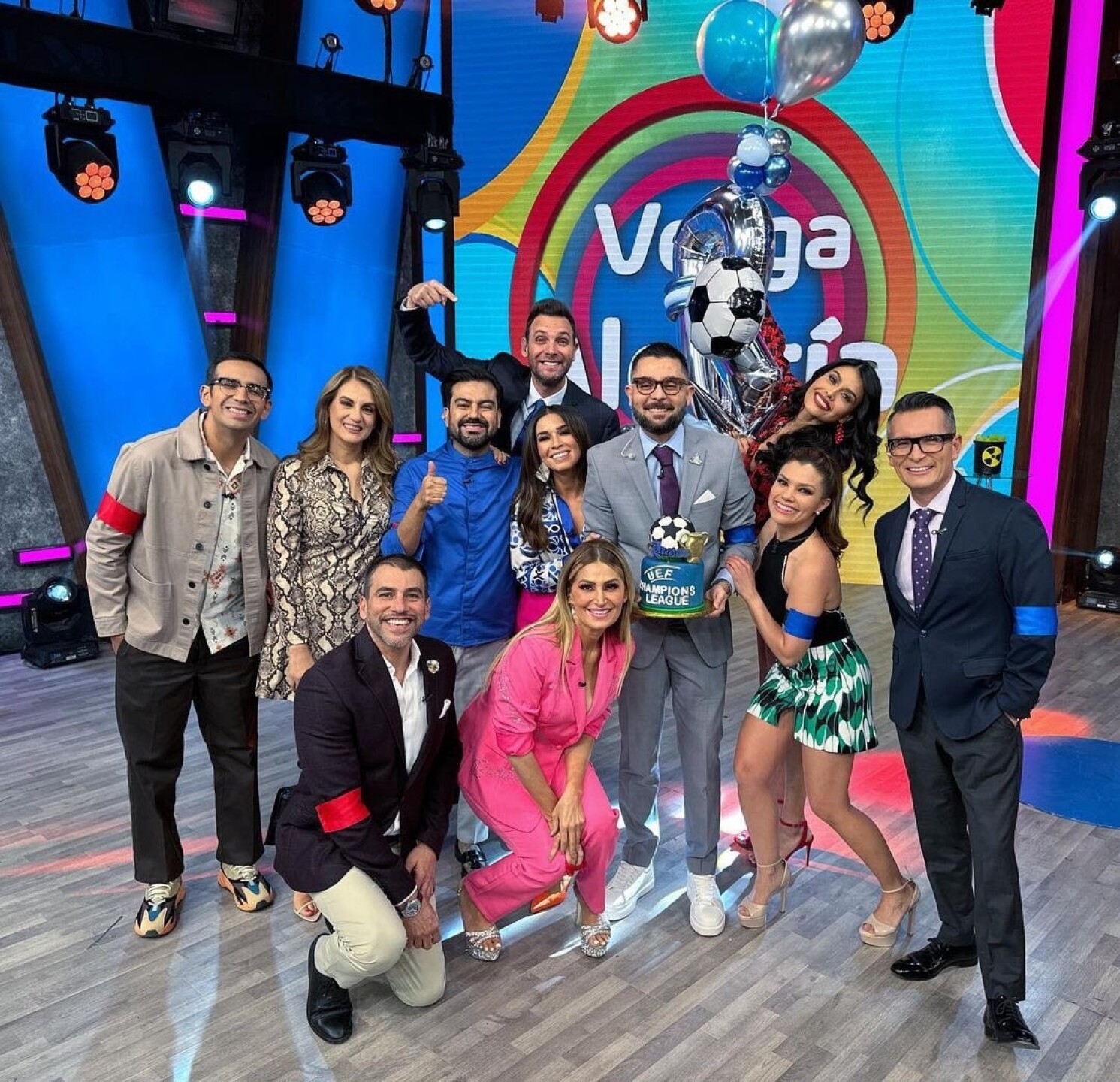 Ricardo Casares presenta a sus bebés en Venga la Alegría y enternece a los conductores