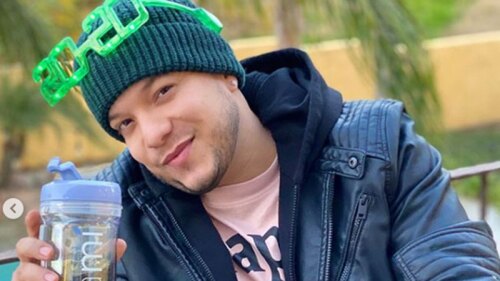 Lorenzo Méndez sorprende con cambio de look