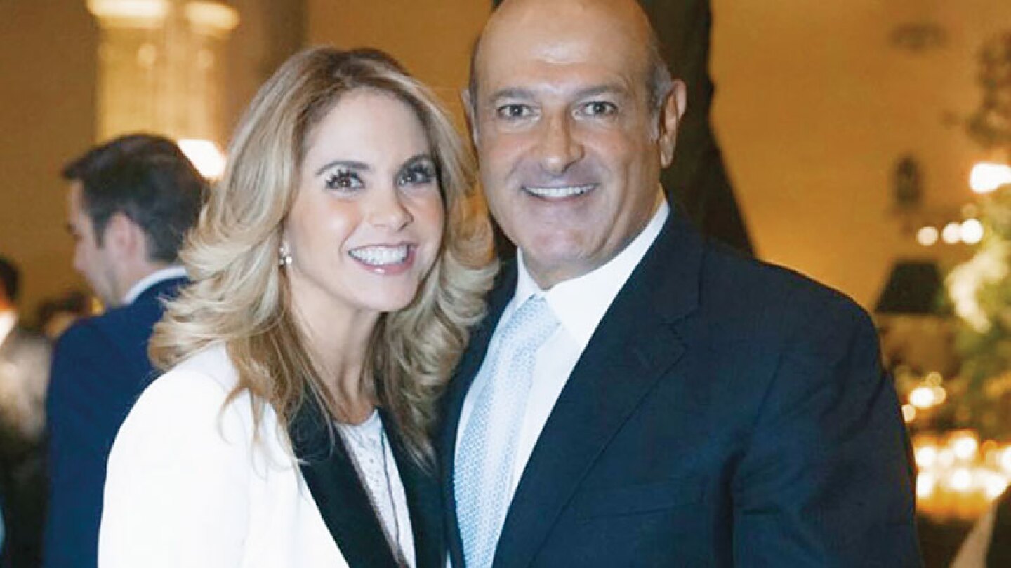 ‘Aunque estamos muy enamorados no hay planes de boda con mi novio’: Lucero