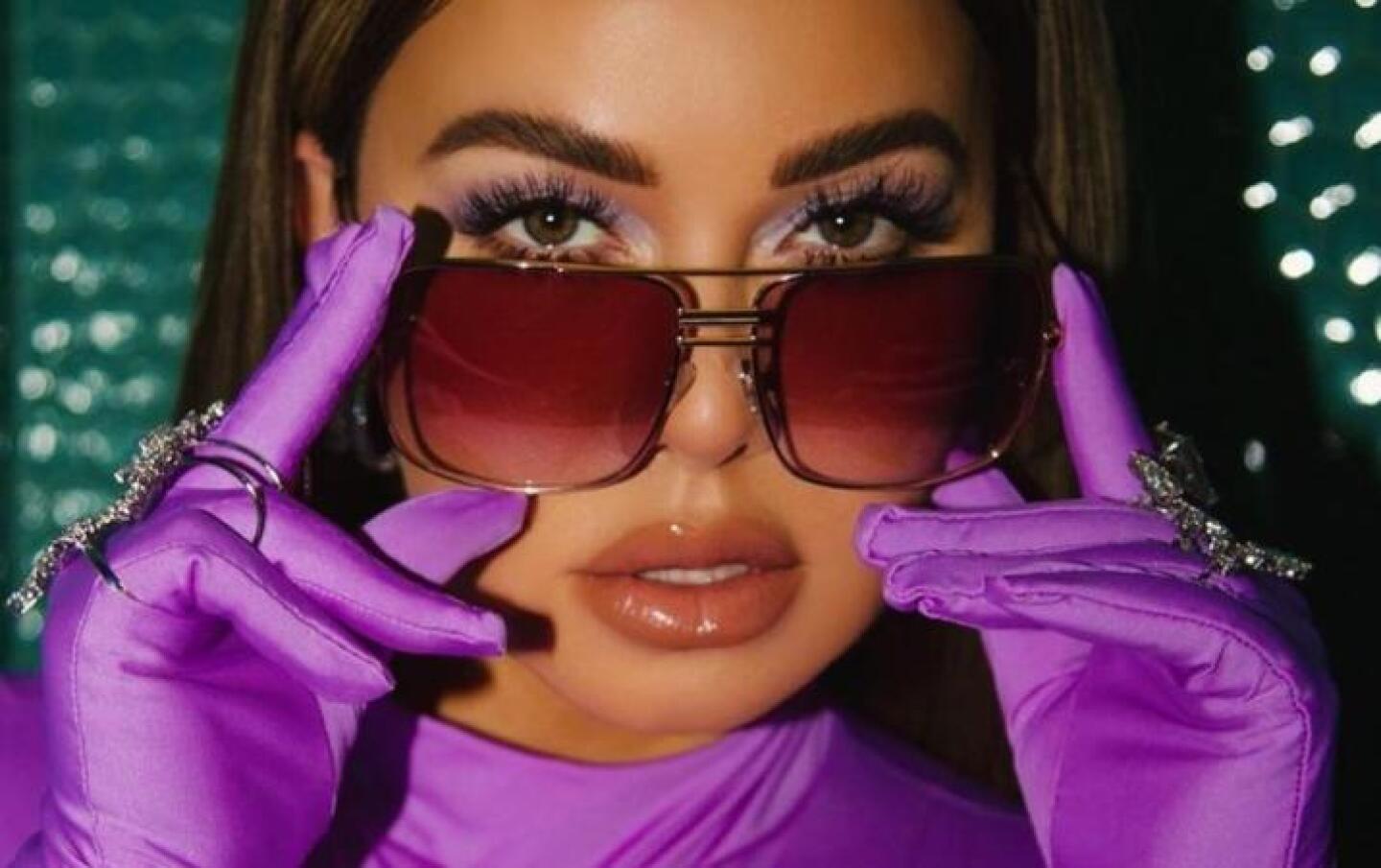 Chiquis Rivera dice que es lesbiana y le llueven las críticas en Instagram