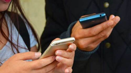 Se molestó porque su vecina la dejó sin internet.