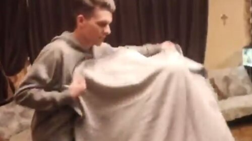 El hermano del youtuber David Dorbrik tuvo una reacción inusual con su familia