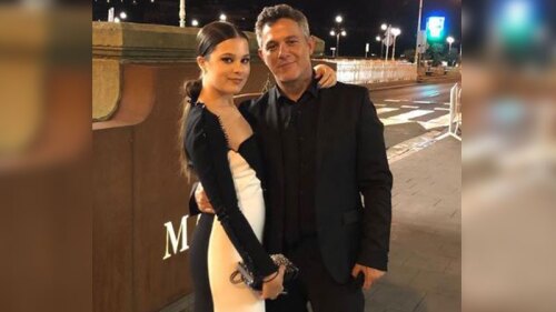 Alejandro Sanz y su hija Manuela.