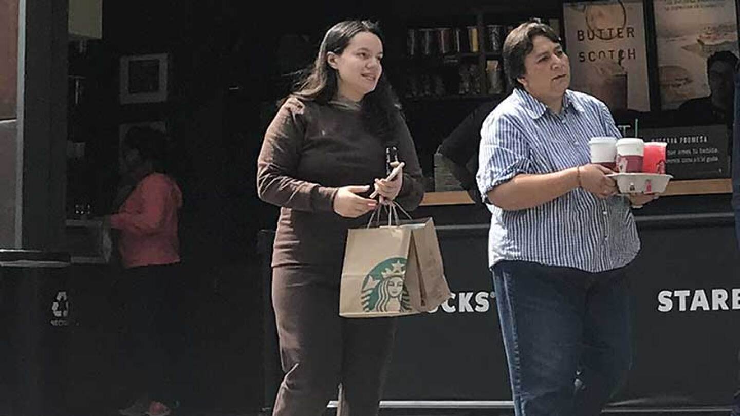 Sarita dice que su papá está bien.