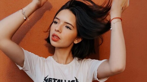 Ángela Aguilar se maquilla diferente y los fans no la reconocen