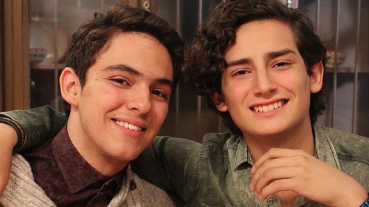 Joaquín Bondoni recuerda sus besos con Emilio Osorio en telenovela