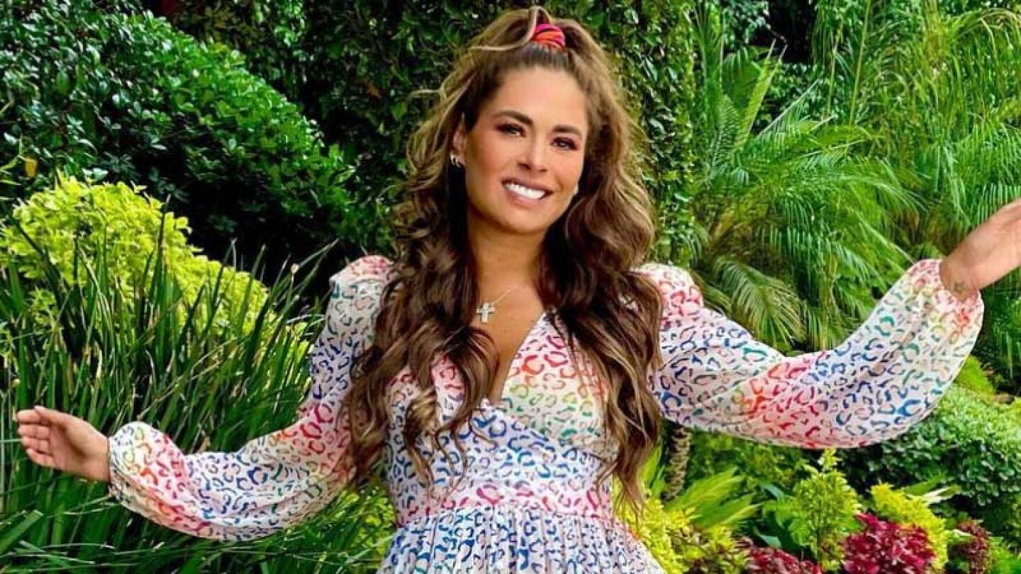 Galilea Montijo sube fotos en bikini y enciende las redes sociales