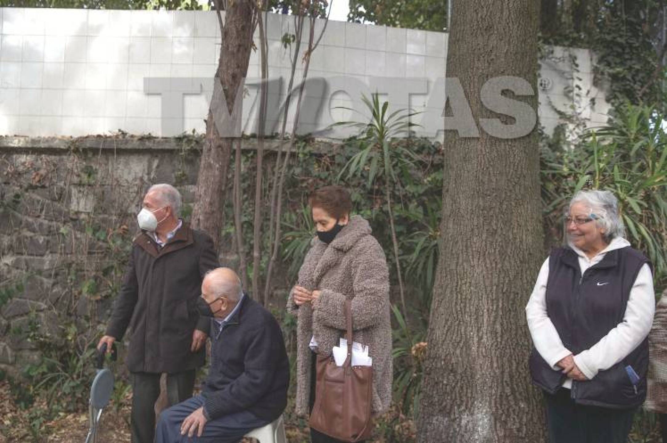 vacuna covid adultos mayores