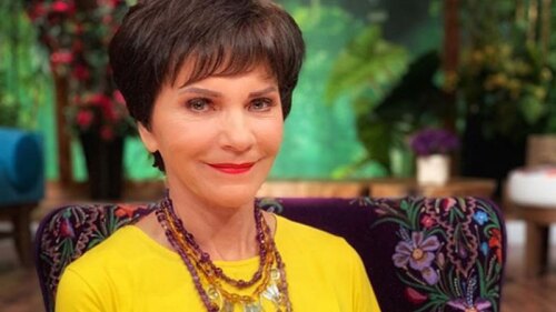 Pati Chapoy llama enferma mental y mentirosa a Sarita Sosa, hija de José José