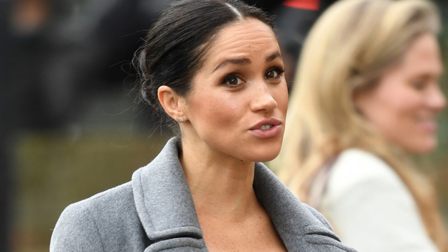 ¿Meghan Markle está en riesgo de perder la corona a cambio de millones de pesos?