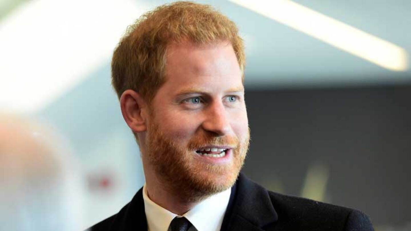 A pesar de la distancia, el Príncipe Harry monta altar en honor a Meghan Markle.