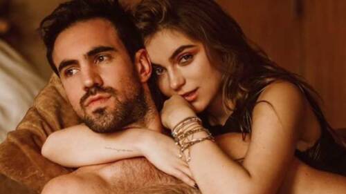 La pareja demostró que sigue muy enamorados