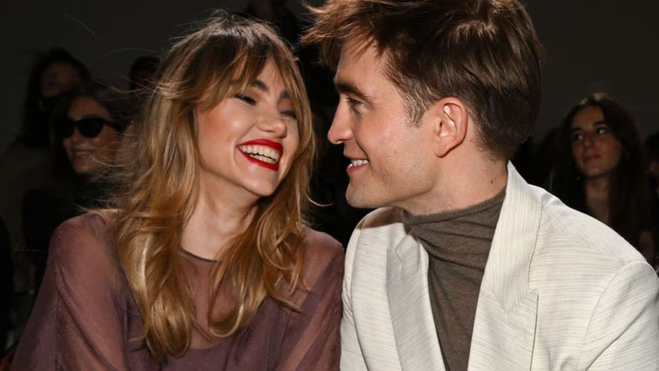 ¿Qué le pasó a Suki Waterhouse por usar pantalones ajustados?