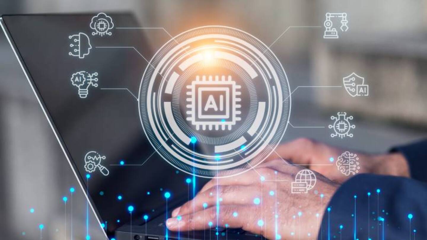 Twitter lanza su propia IA