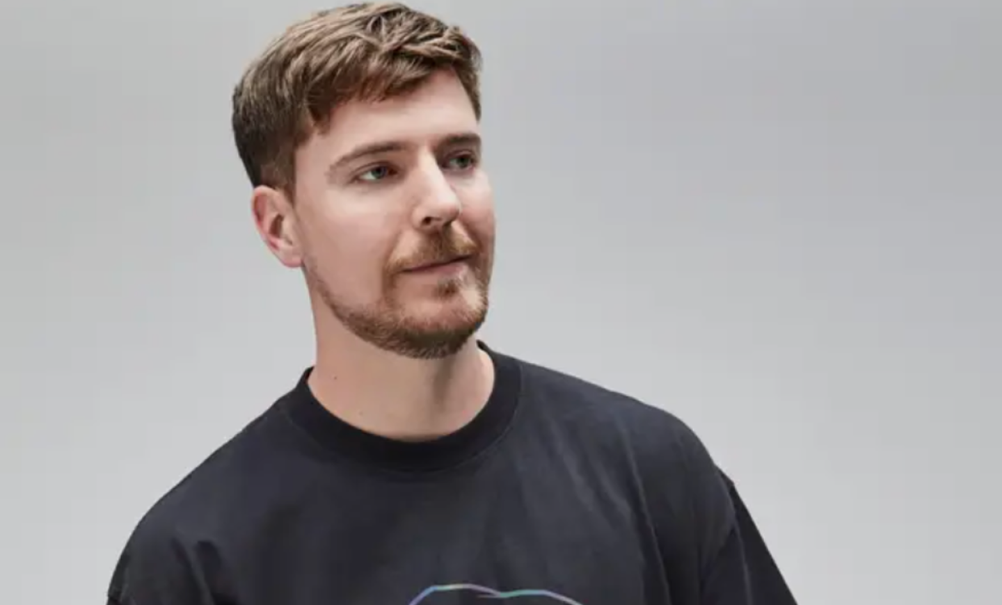 MrBeast tiene más de 200 millones de suscriptores.